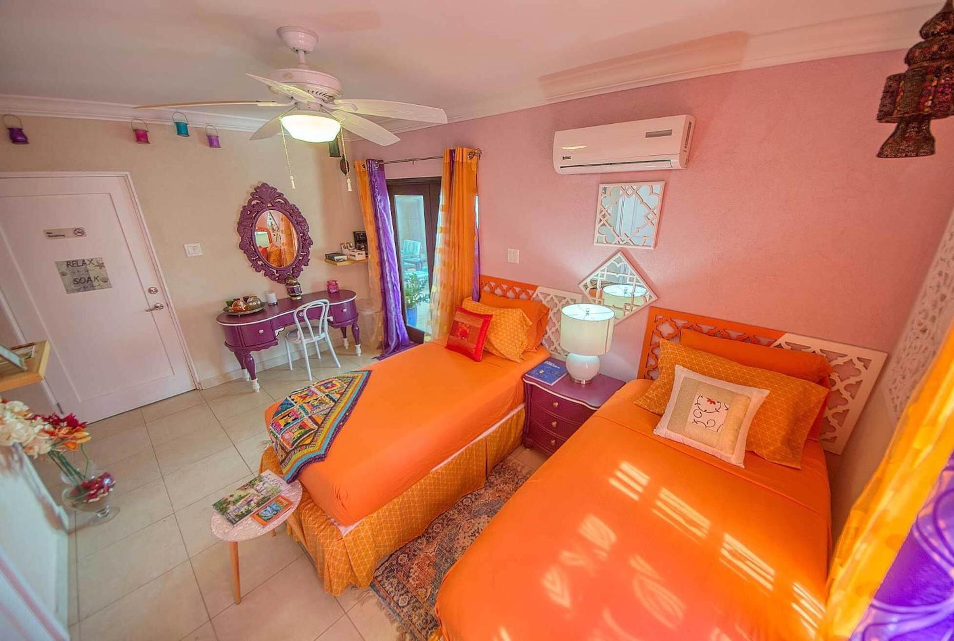 Hidden Gem Barbados Bed & Breakfast Christ Church Bilik gambar